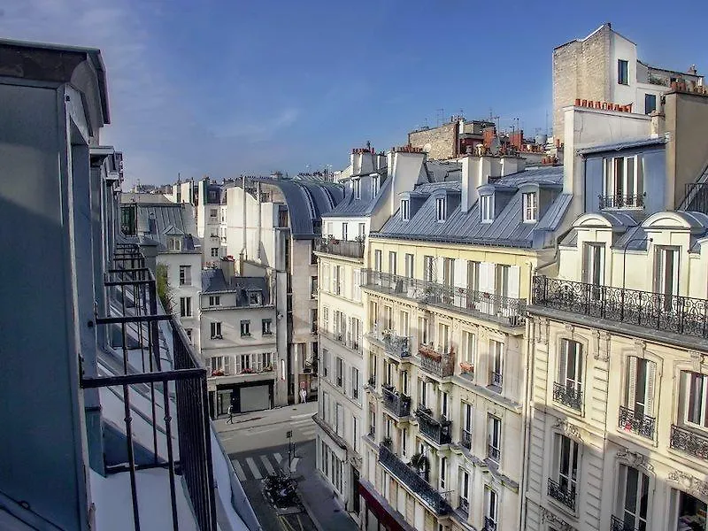 Maison Mere Paris France