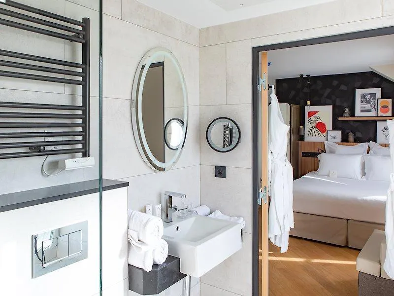 Maison Mere Paris 4*,