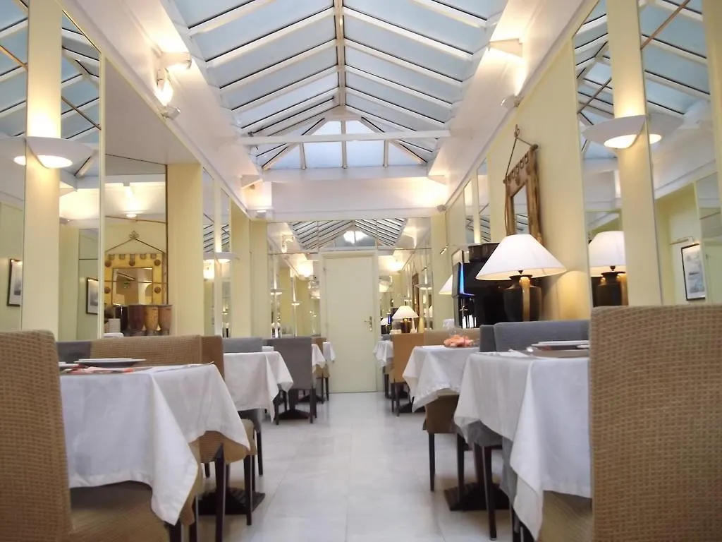 Maison Mere Paris Hotel