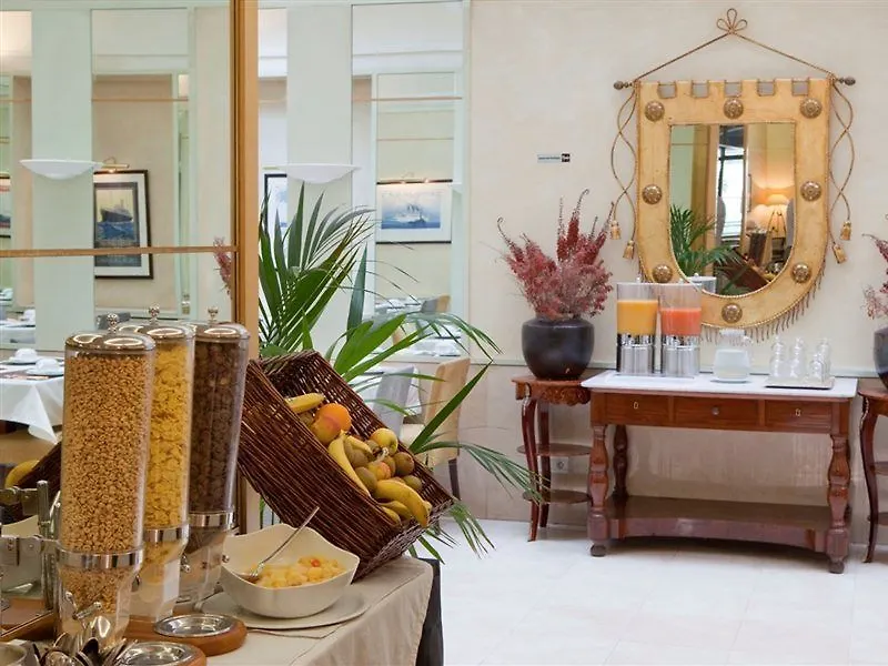 Maison Mere Paris Hotel