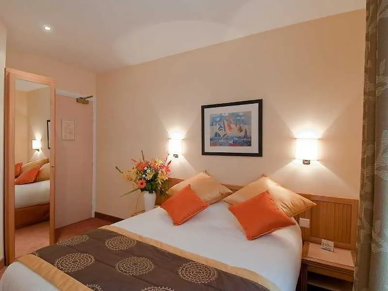 Maison Mere Paris Hotel